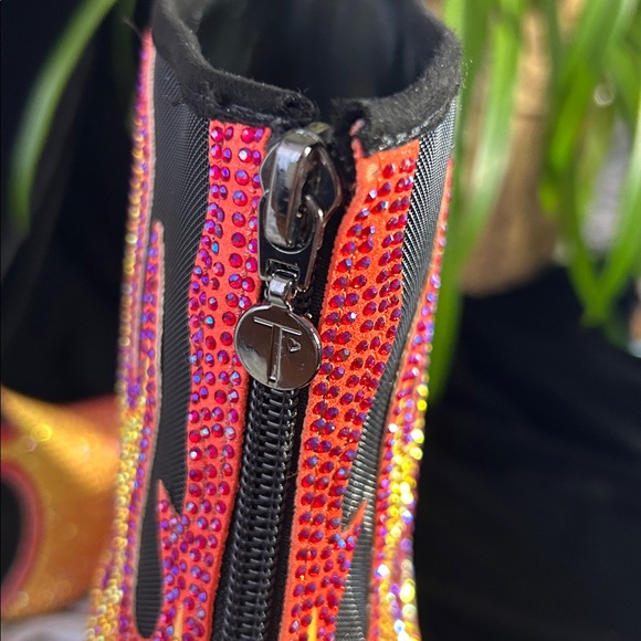 NWOB THALIA SODI FLAME BOOTS 9.5 - Picture 11 of 11